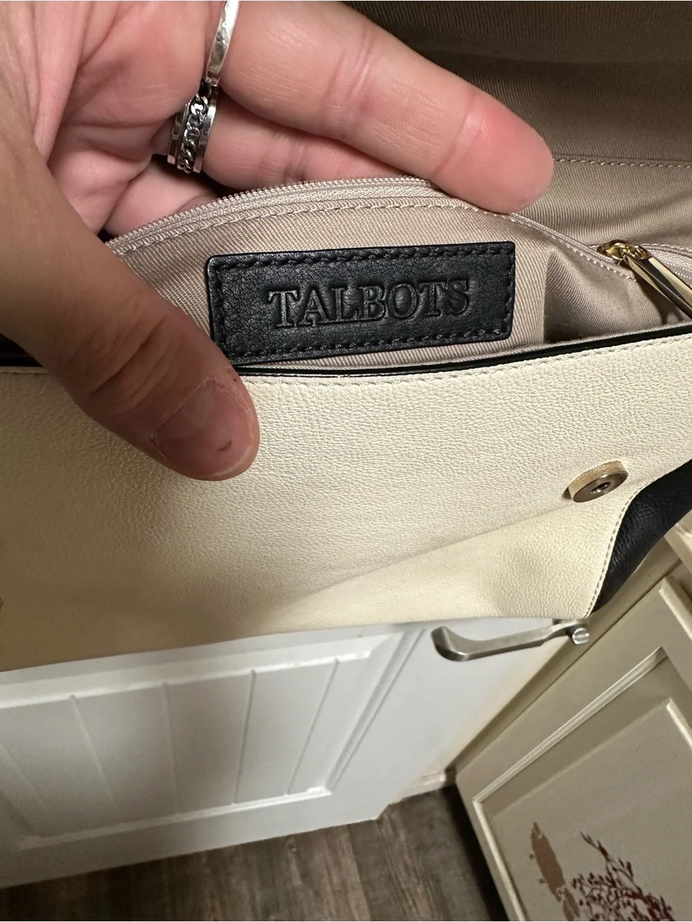 Talbots Cream and Black Leather Crossbody Clutch - Picture 5 of 11